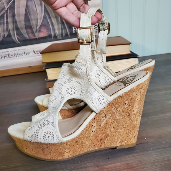 Fergalicious KRAZY Slingback Wedge Sandals Sheer Lace Mesh womens sz 8 - Picture 1 of 8